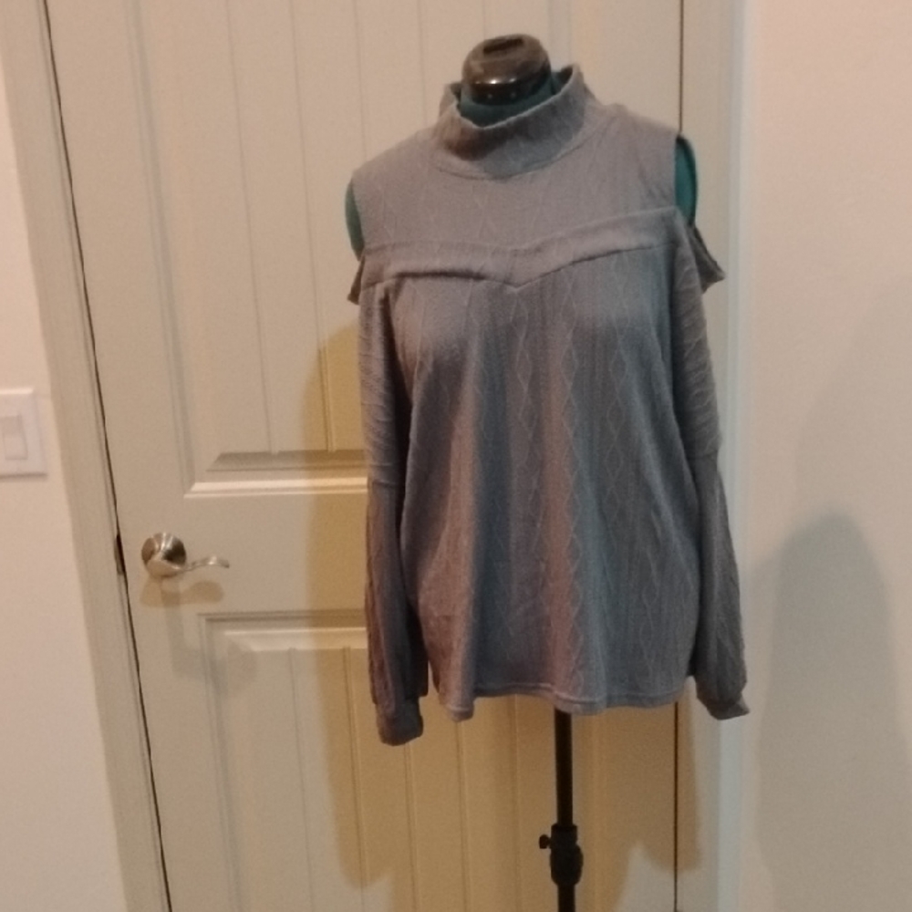 Women's Gray Sweater